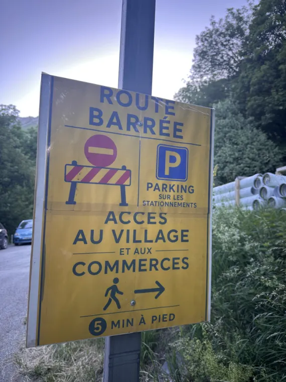 Info Route - Accès Villard-Notre-Dame - Auberge La Brindille, Villard-Notre-Dame, La Brindille